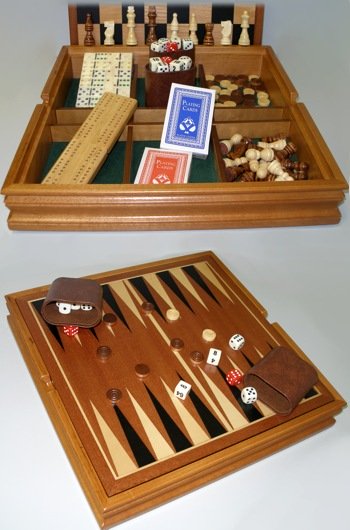 Набор игр - шахматы, шашки, нарды, карты, домино, кости