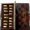 Шахматы в шкатулке, роспись по коже - элегантный подарок