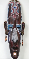 Этнический сувенир - декоративная маска - для оригинального интерьера.