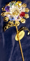 Цветок инкрустированный кристаллами Swarovski