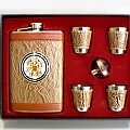Подарок мужчине - винный набор - стопки и фляга с гербом России 